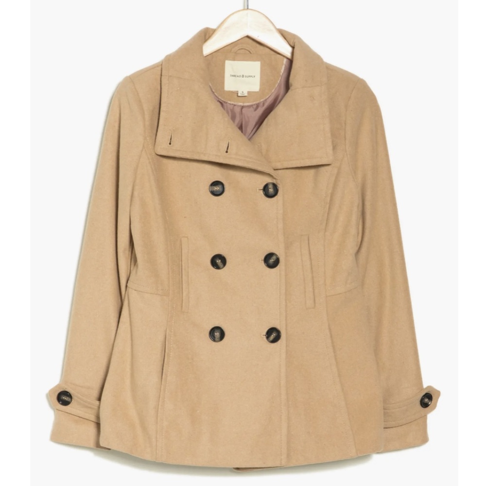 [New with Tags] Thread and Supply Coat Size Small